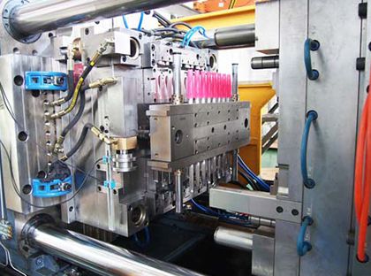 Moulage par injection plastique 2K