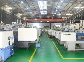 Atelier de moulage par injection plastique